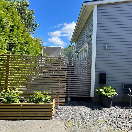 Tiny Grey House With Loft, 15 Min From City Center Gothenburg Exterior photo